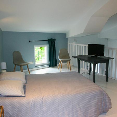 Gite De Catherine Saint-Christophe-des-Bardes Extérieur photo